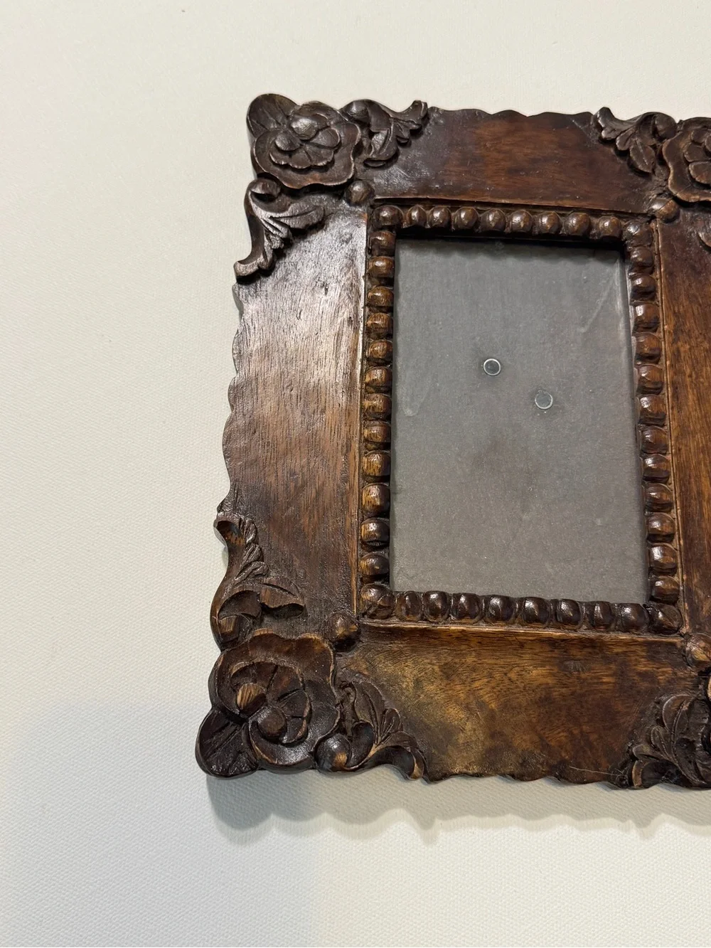 Rare Vintage Carved Wood Floral Picture Frame in Dark Brown 10